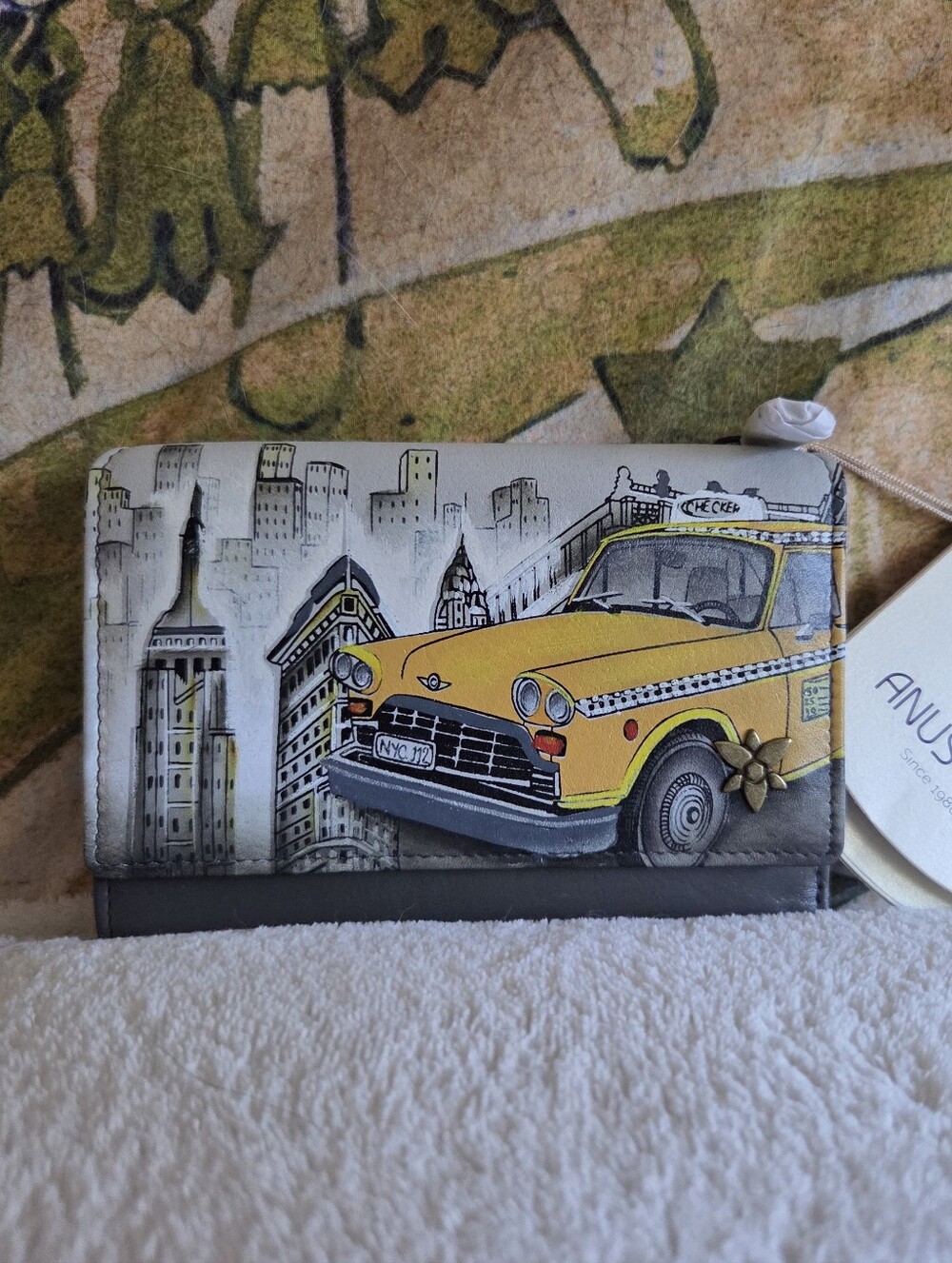 Anuschka NEW Handpainted Leather Wallet NYC Taxi City Graphic Gray/Yellow